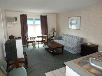 Airport Inn Lakeside Winfield Exterior foto